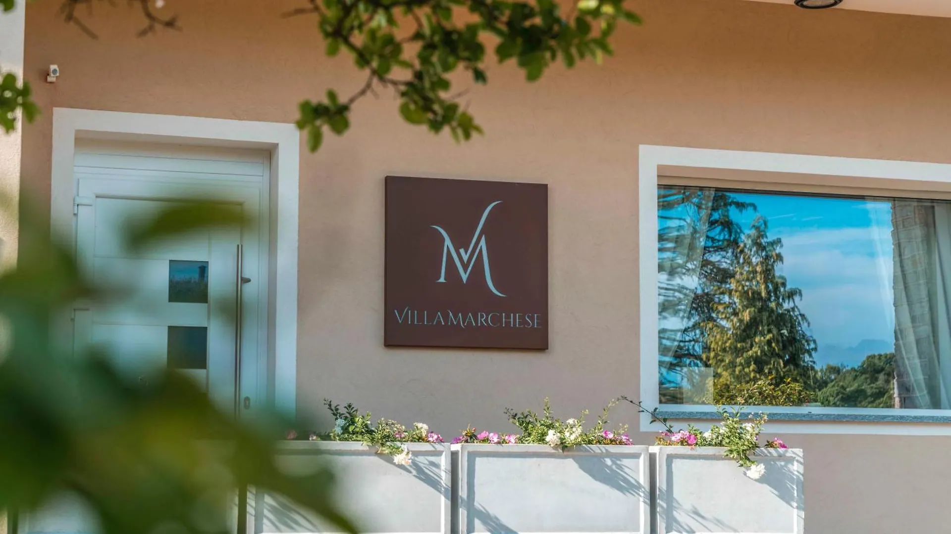 فندق مبيت وإفطار سوما لومباردو Villa Marchese Lake Maggiore إيطاليا