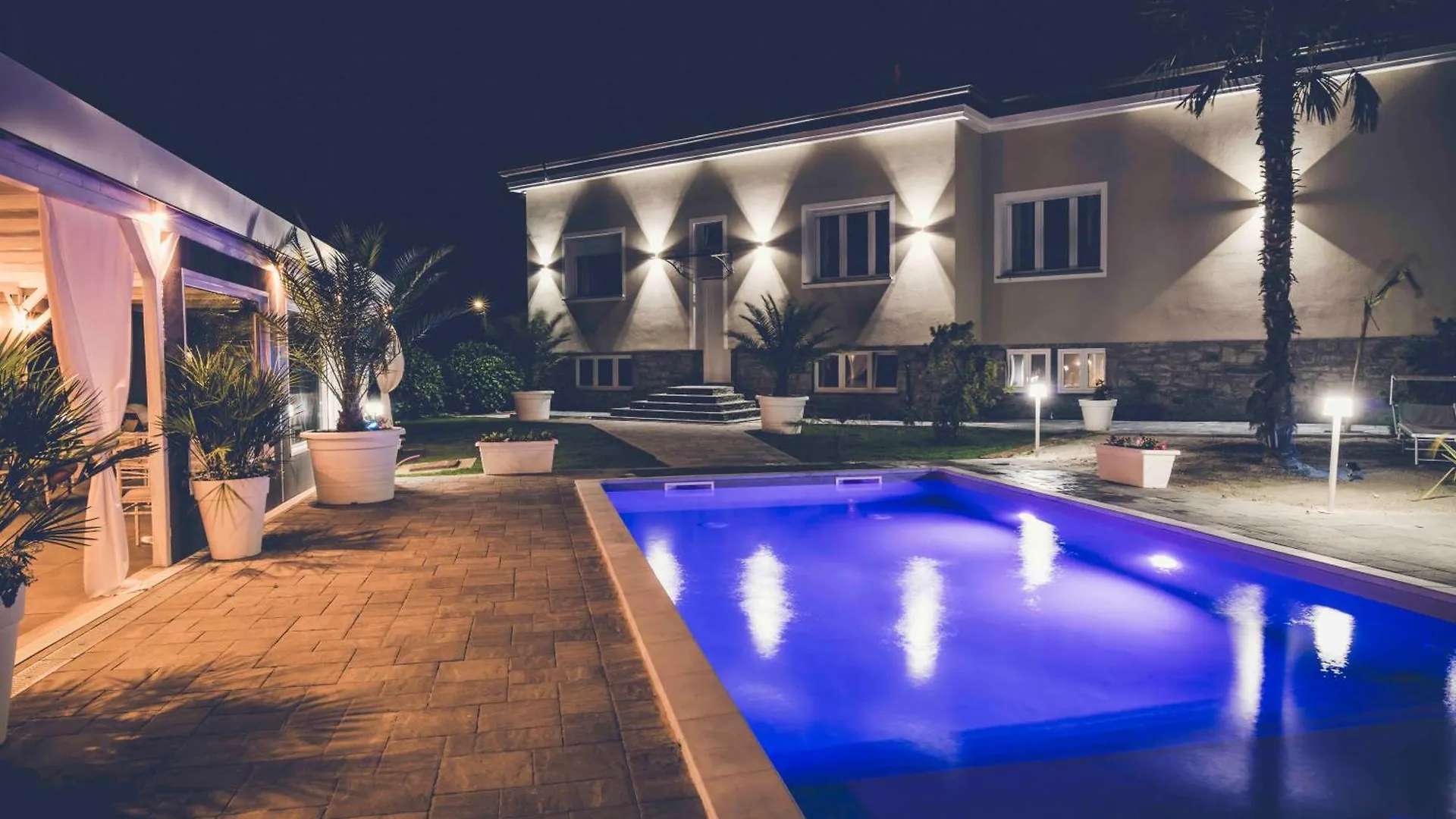 فندق مبيت وإفطار سوما لومباردو Villa Marchese Lake Maggiore